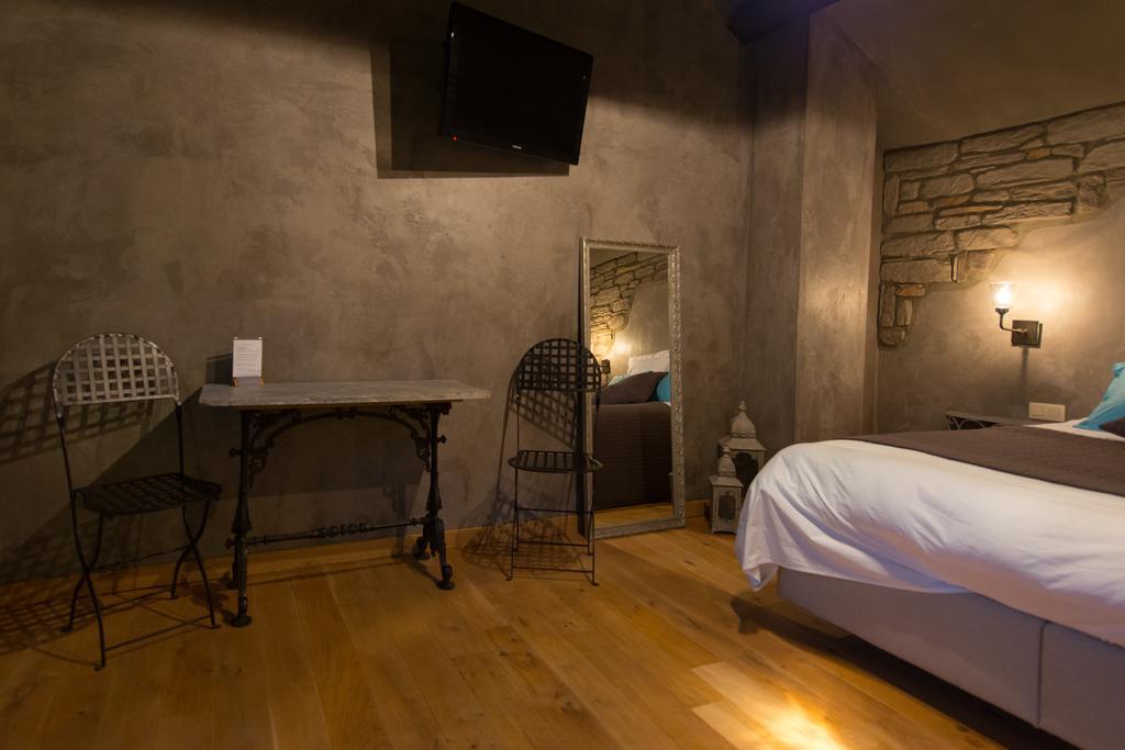 Les Chambres Du Vivier, Chambres D'Hotes Et Gite - A 100M - Durbuy Szoba fotó
